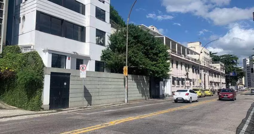 Casa comercial com vista deslumbrante para baia de guanabara