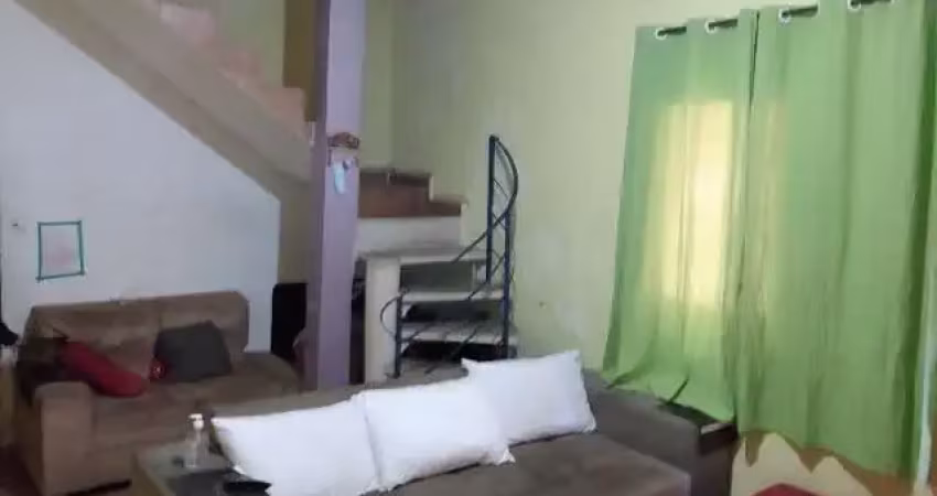 Casa à venda, 180 m², 4 quartos, 2 banheiros, 1 suíte