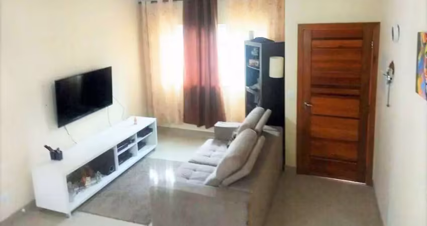 Sobrado à venda, 120 m², 3 quartos, 2 banheiros, 1 suíte