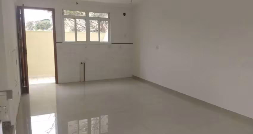 Sobrado à venda, 98 m², 2 quartos, 2 banheiros, 2 suítes