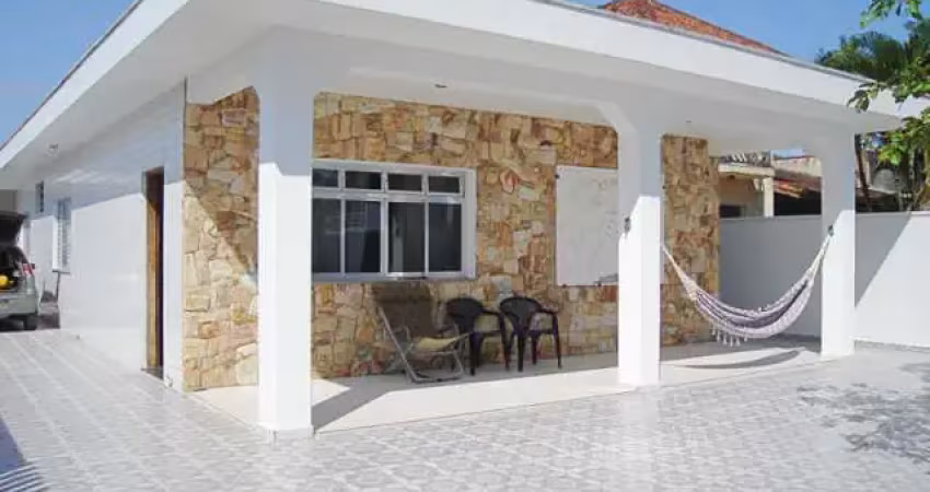 Casa à venda, 132 m², 3 quartos, 3 banheiros, 1 suíte
