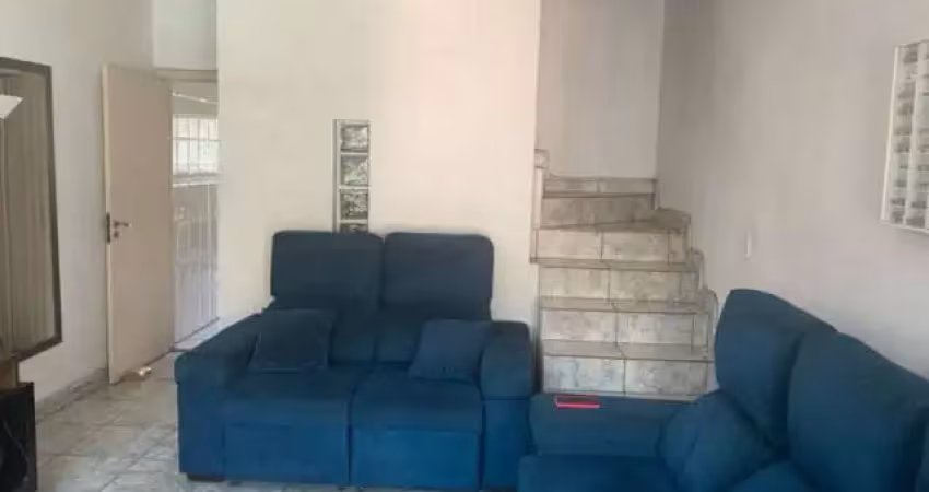 Sobrado à venda, 126 m², 2 quartos, 3 banheiros, 2 suítes