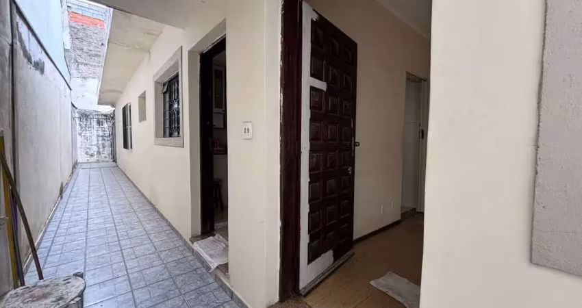 Casa à venda, 130 m², 3 quartos, 2 banheiros, 1 suíte