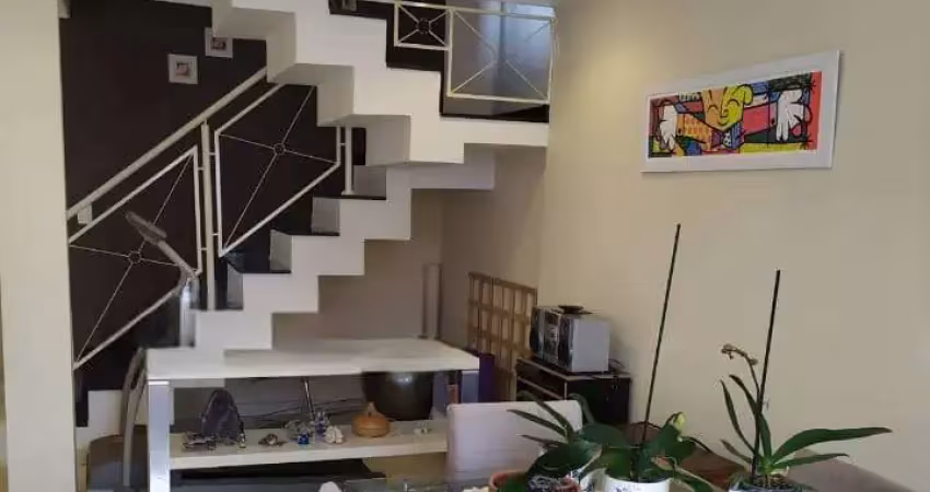 Sobrado à venda, 150 m², 3 quartos, 3 banheiros, 3 suítes
