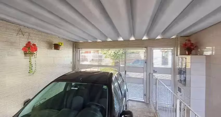 Casa com 5 quartos à venda na Rua Doutor Valentim de Queirós, Jardim Regina, São Paulo