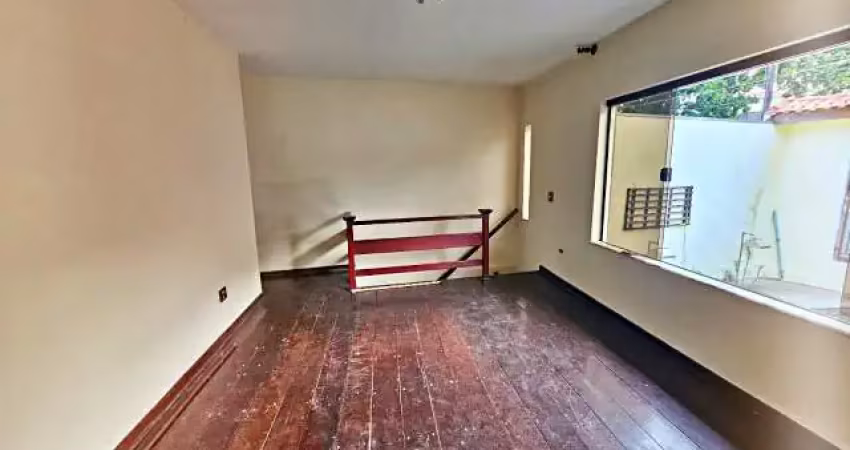 Casa à venda, 160 m², 4 quartos, 5 banheiros, 3 suítes