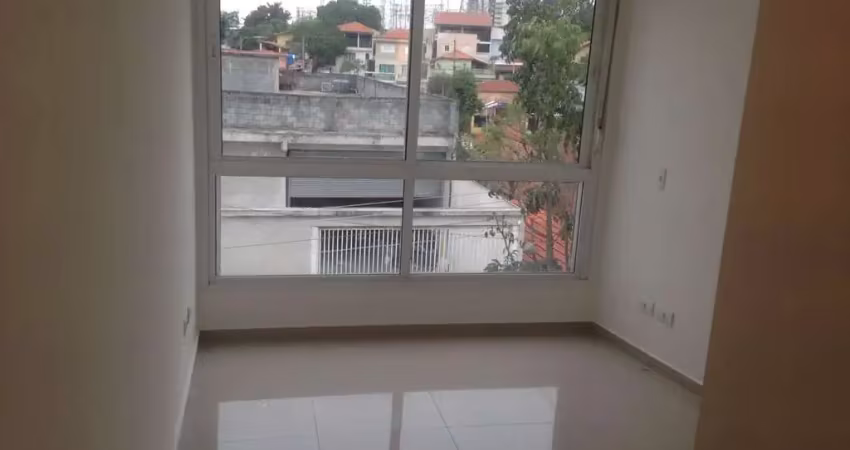 Sobrado à venda, 130 m², 3 quartos, 3 banheiros, 1 suíte