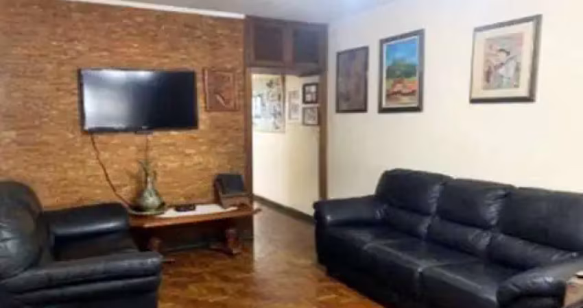 Sobrado à venda, 150 m², 3 quartos, 3 banheiros, 1 suíte