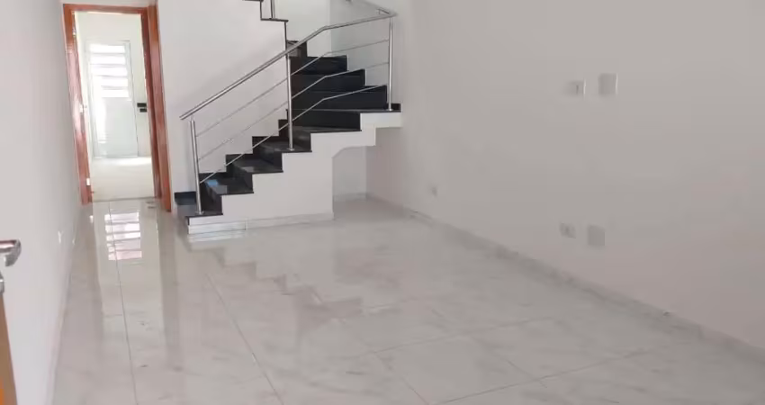 Sobrado à venda, 140 m², 3 quartos, 3 banheiros, 1 suíte