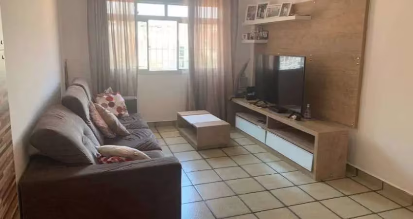 Sobrado à venda, 143 m², 3 quartos, 2 banheiros, 1 suíte
