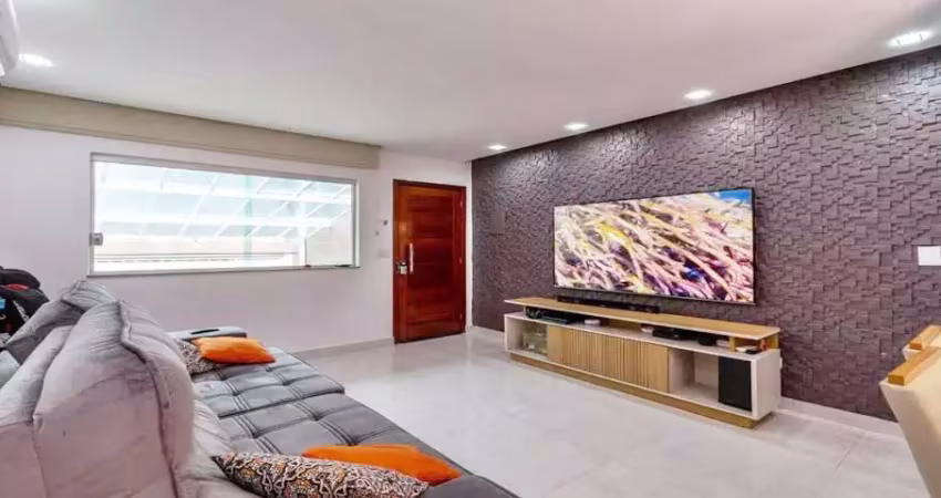 Sobrado à venda, 125 m², 2 quartos, 2 banheiros, 2 suítes