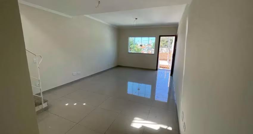 Sobrado à venda, 180 m², 3 quartos, 3 banheiros, 1 suíte