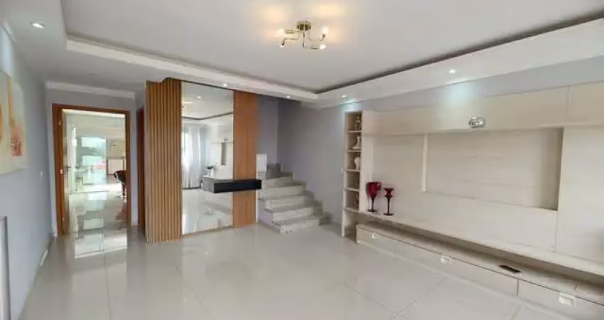 Sobrado à venda, 121 m², 2 quartos, 2 banheiros, 2 suítes