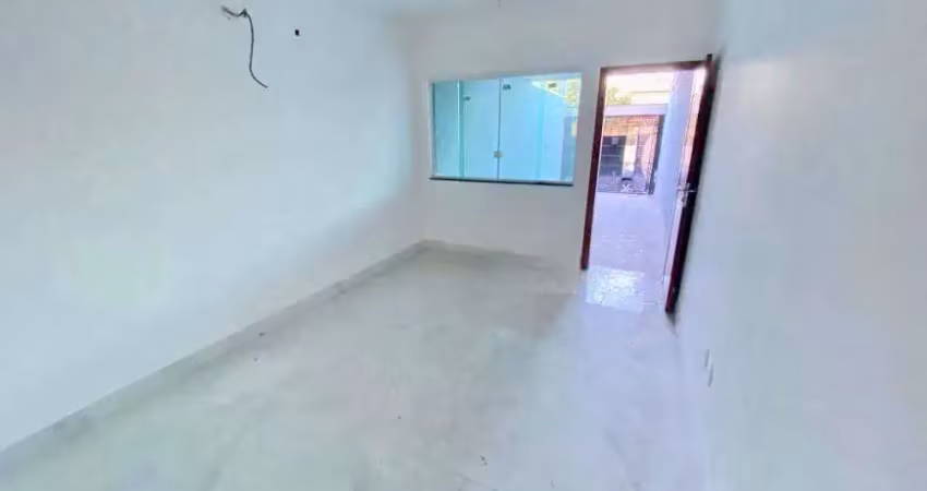 Sobrado à venda, 115 m², 3 quartos, 2 banheiros, 1 suíte