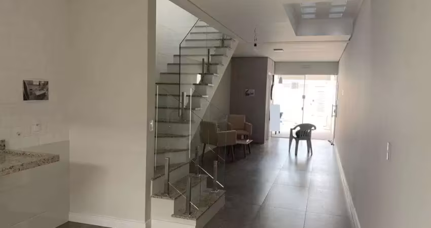 Sobrado à venda, 105 m², 3 quartos, 3 banheiros, 1 suíte