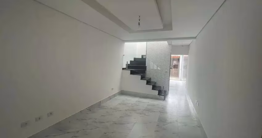 Sobrado à venda, 160 m², 3 quartos, 3 banheiros, 1 suíte