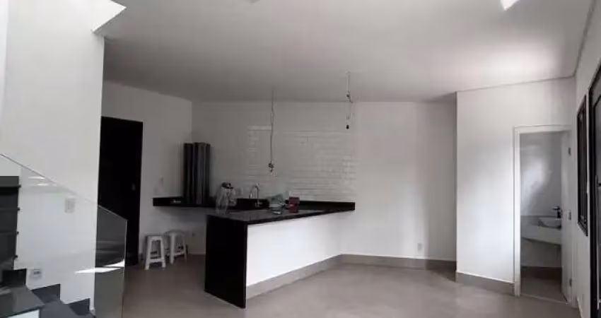 Sobrado à venda, 180 m², 3 quartos, 3 banheiros, 1 suíte