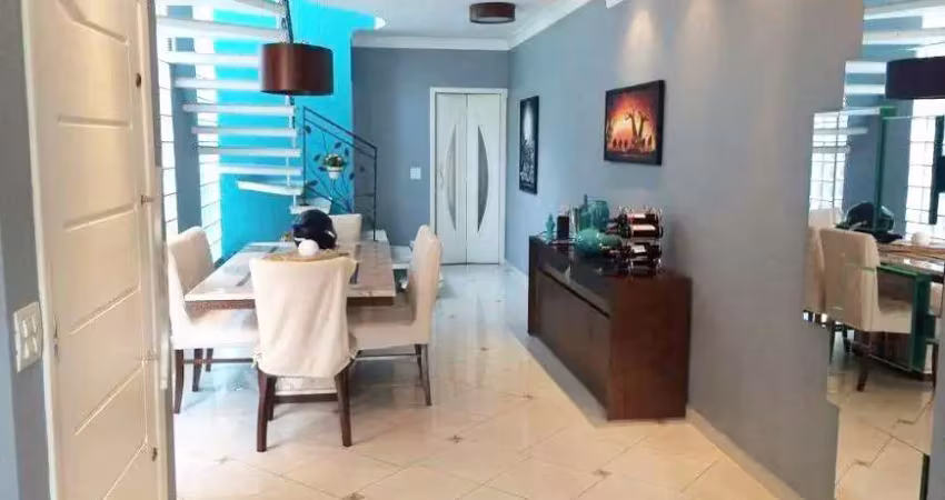 Sobrado à venda, 283 m², 3 quartos, 4 banheiros, 1 suíte