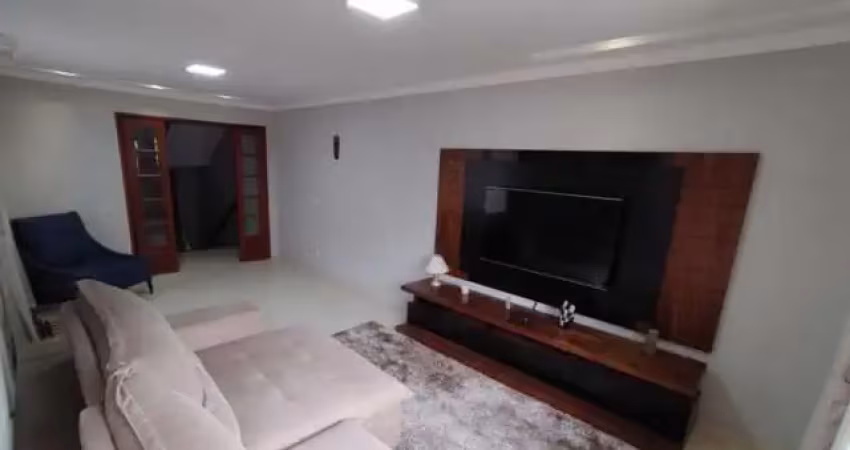 Sobrado à venda, 255 m², 3 quartos, 4 banheiros, 1 suíte
