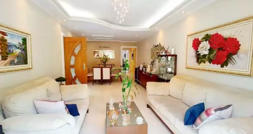 Sobrado à venda, 250 m², 3 quartos, 2 banheiros, 1 suíte