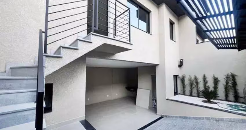 Sobrado à venda, 189 m², 3 quartos, 3 banheiros, 1 suíte