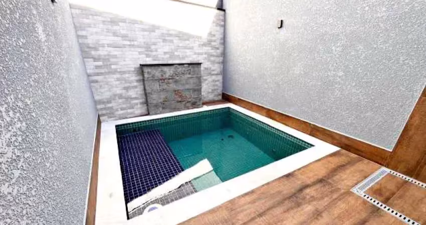 Sobrado à venda, 180 m², 4 quartos, 4 banheiros, 3 suítes