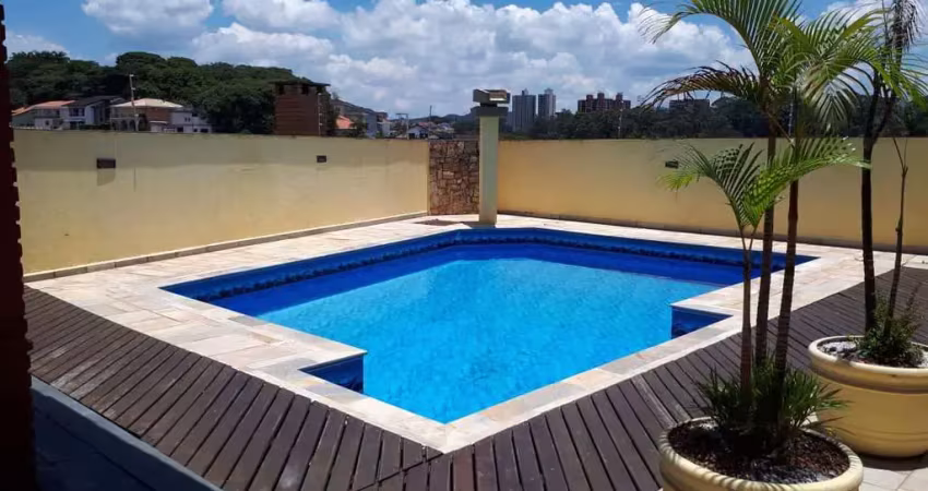 Sobrado à venda, 540 m², 4 quartos, 5 banheiros, 4 suítes