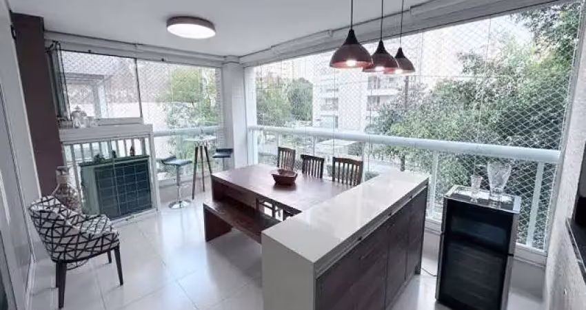 Apartamento à venda, 145 m², 3 quartos, 5 banheiros, 3 suítes