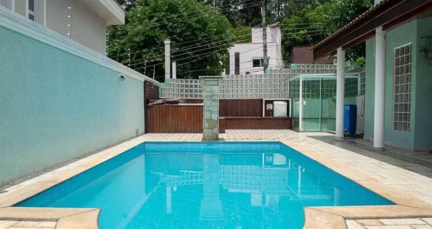 Casa à venda, 500 m², 4 quartos, 4 banheiros, 4 suítes
