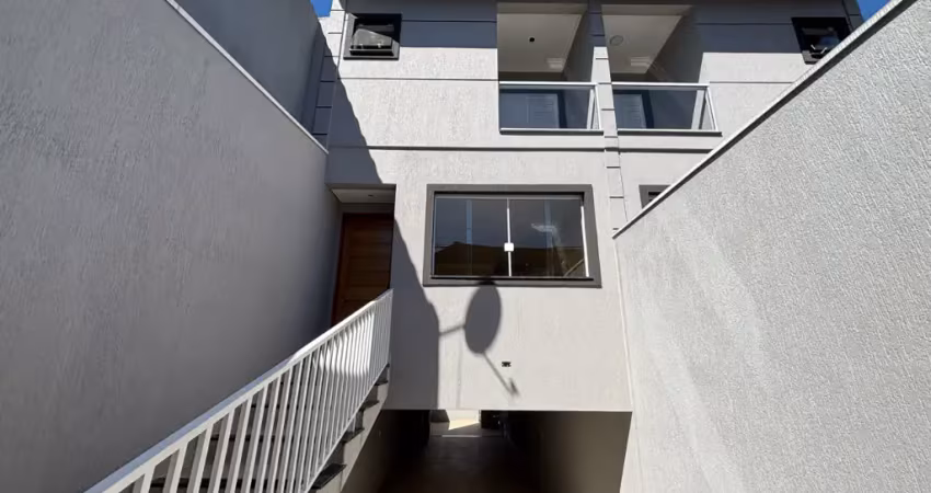 Sobrado novo à venda no bairro do jardim russo na rua padre diogo antônio feijó