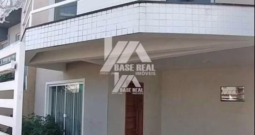 Sobrado à venda no Orfãs com 96m²