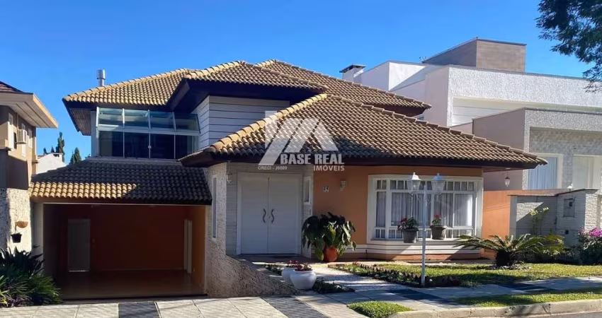 Casa à venda no Condomínio Royal Park