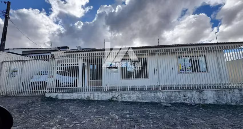 Casa com 3 quartos para alugar na Rua Alcione Bastos, Alto da XV, Guarapuava