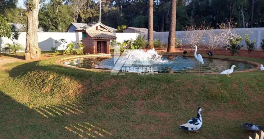 Chácara a 1,5 km do centro de ipiranga, com 1.650 m2, com casa de 120 m2, com 3 quartos