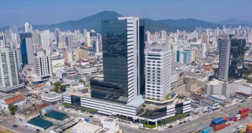 Sala Comercial para Venda em Itajaí, Centro, 1 banheiro