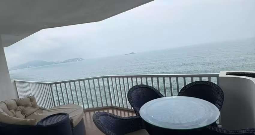 Apartamento de frente para o mar , melhor vista do guarujá. 
