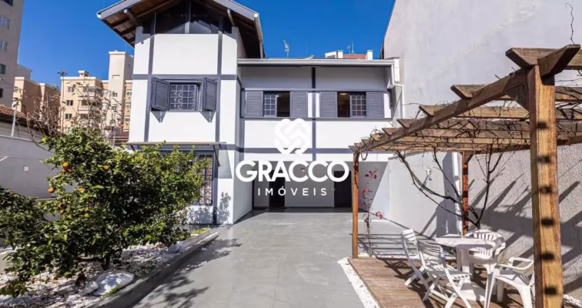 Casa triplex com 3 suítes, 400m² e 5 vagas à venda vila izabel curitiba