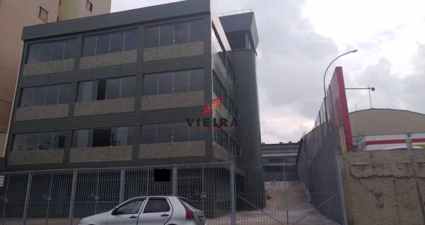 Prédio comercial reformado!