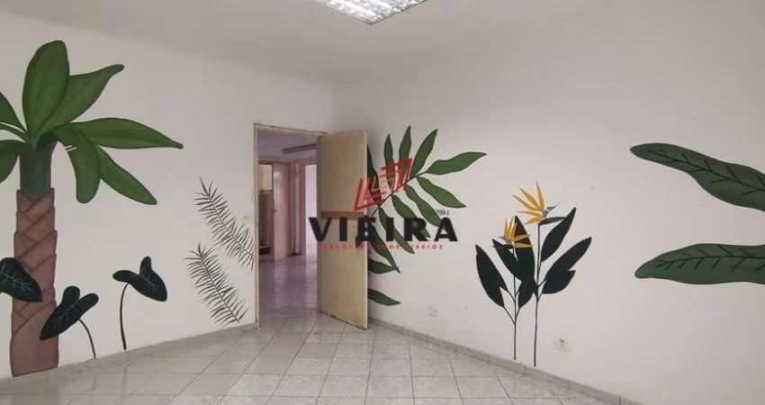 Sobrado Amplo, Ótima Localização