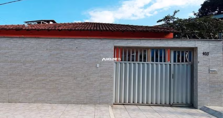Casa com 4 quartos à venda na Rua Itaguaçú, 103, Ipiranga, Guarapari