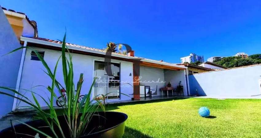 Casa térrea à venda com 2 dormitórios e 1 vaga na vila thais