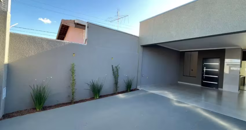 Imóvel recém construído com ótima localização. com muitas praças e fácil acesso.