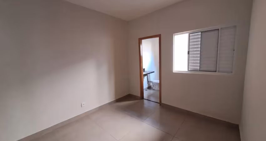 Residencia em otima localização, toda em porcelanato, toda em laje.