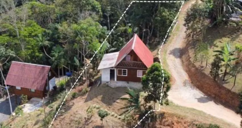 Chalé em canelinha/sc bairro moura aceita 100 de entrada + parcelas