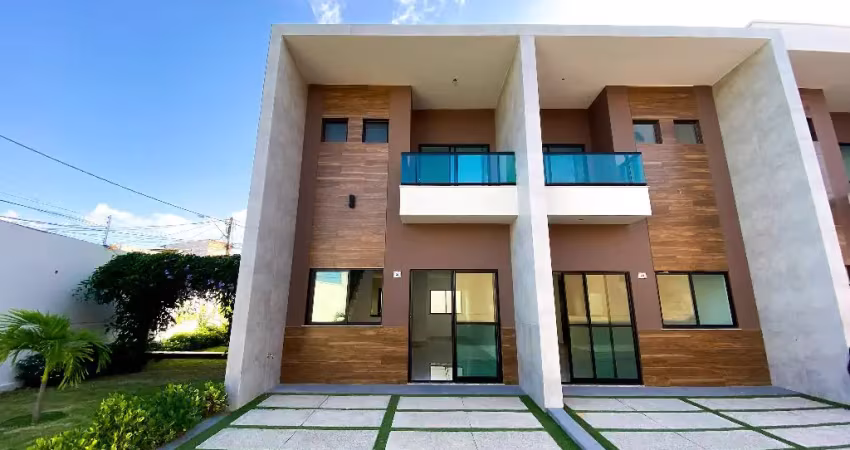 Casa de alto padrão em condomínio – 3 quartos (2 suítes) – varanda – localização privilegiada