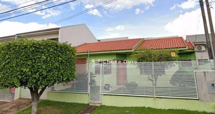 Casa à venda, 180 m² por R$ 890.000,00 - Região do Lago - Cascavel/PR
