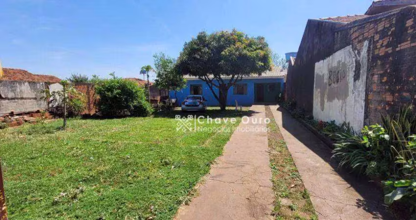 Casa com sobra de terreno no Nova Cidade