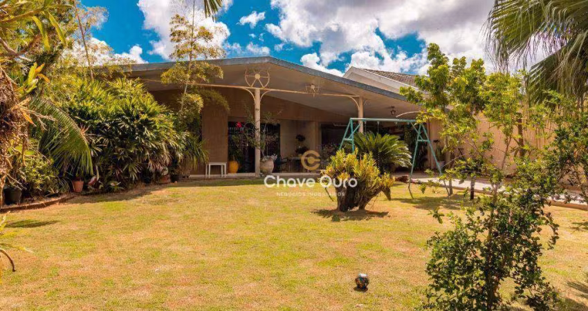 Casa térrea a venda no bairro Universitário, Cascavel/Pr.