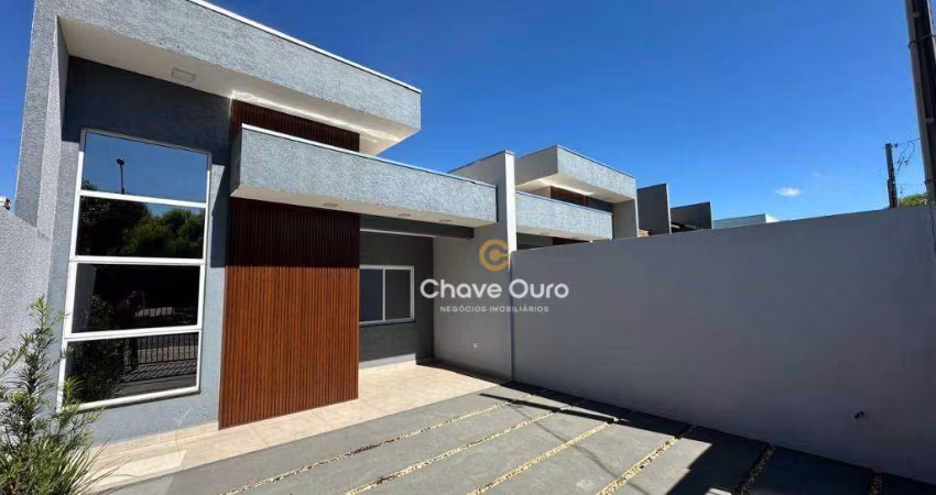Casa com 3  no  Santa Felicidade.