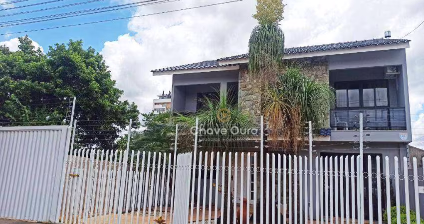 Sobrado com 3 dormitórios à venda, 272 m² por R$ 1.600.000,00 - Cancelli - Cascavel/PR